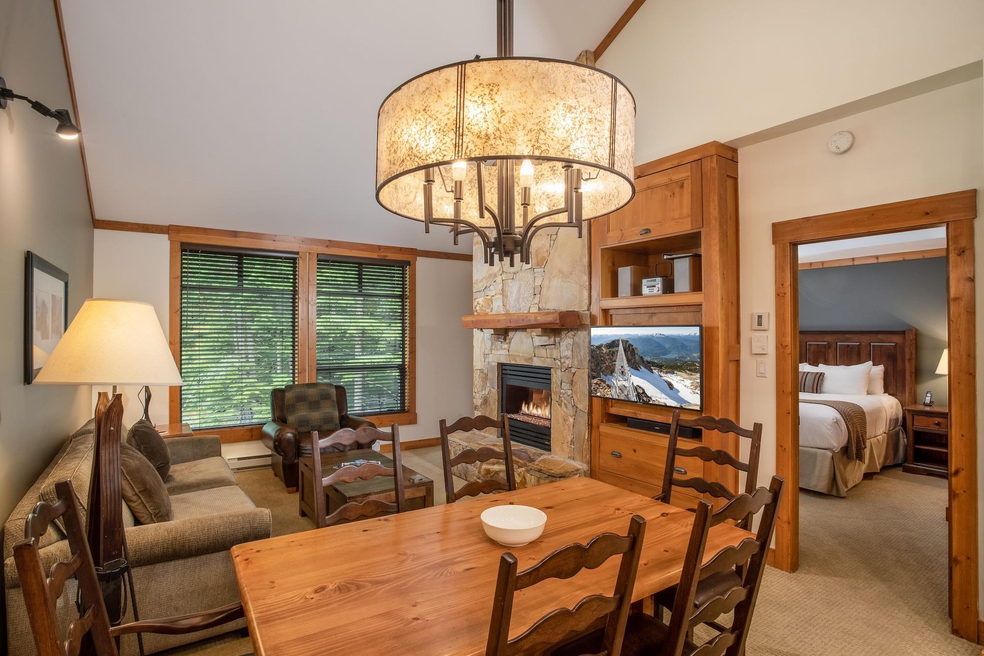 First Tracks Lodge Whistler Luaran gambar