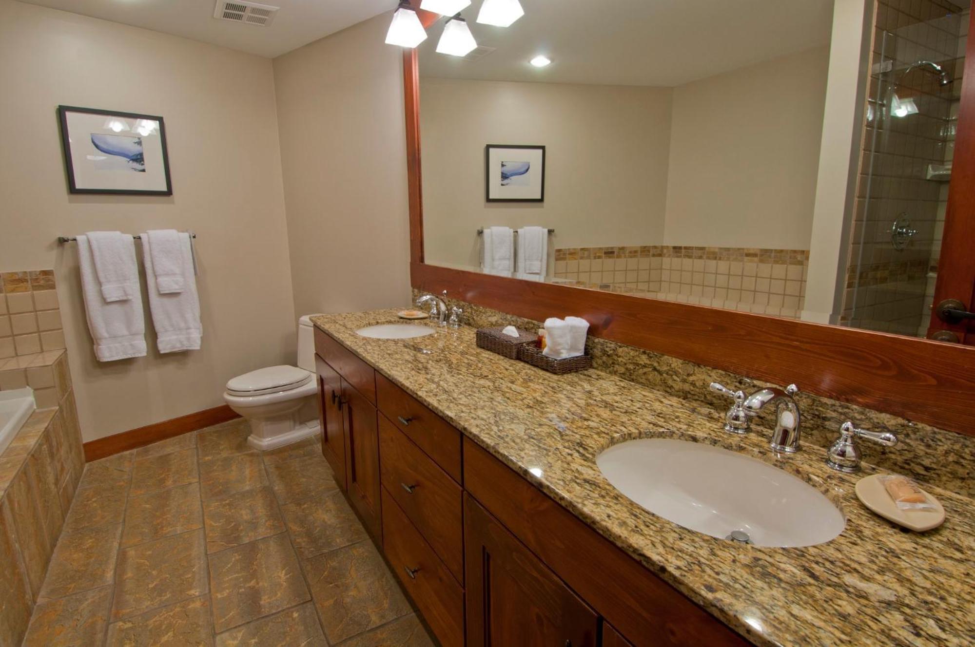 First Tracks Lodge Whistler Luaran gambar