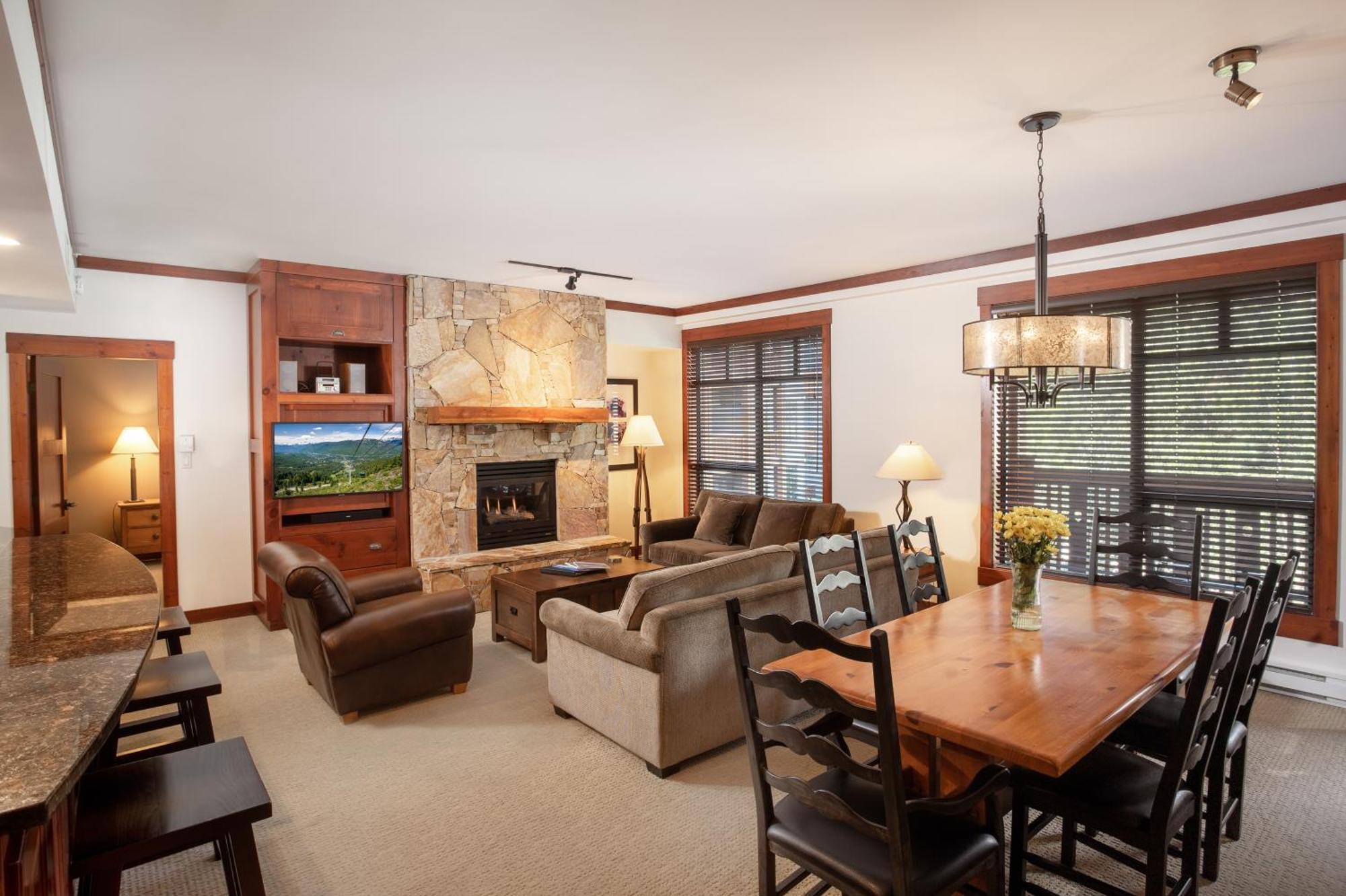 First Tracks Lodge Whistler Luaran gambar