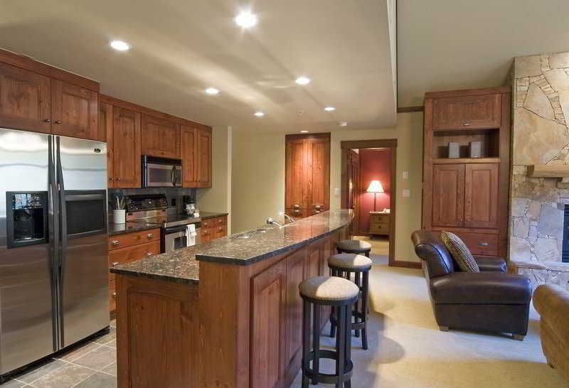 First Tracks Lodge Whistler Luaran gambar