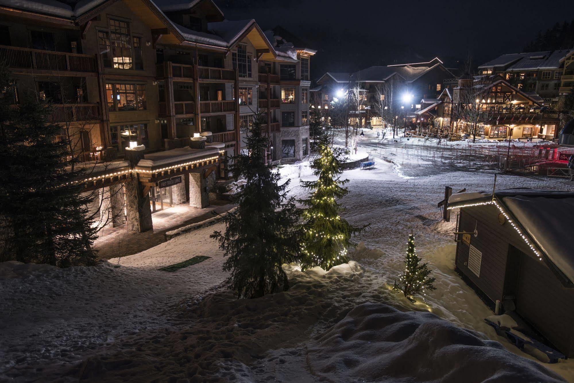 First Tracks Lodge Whistler Luaran gambar