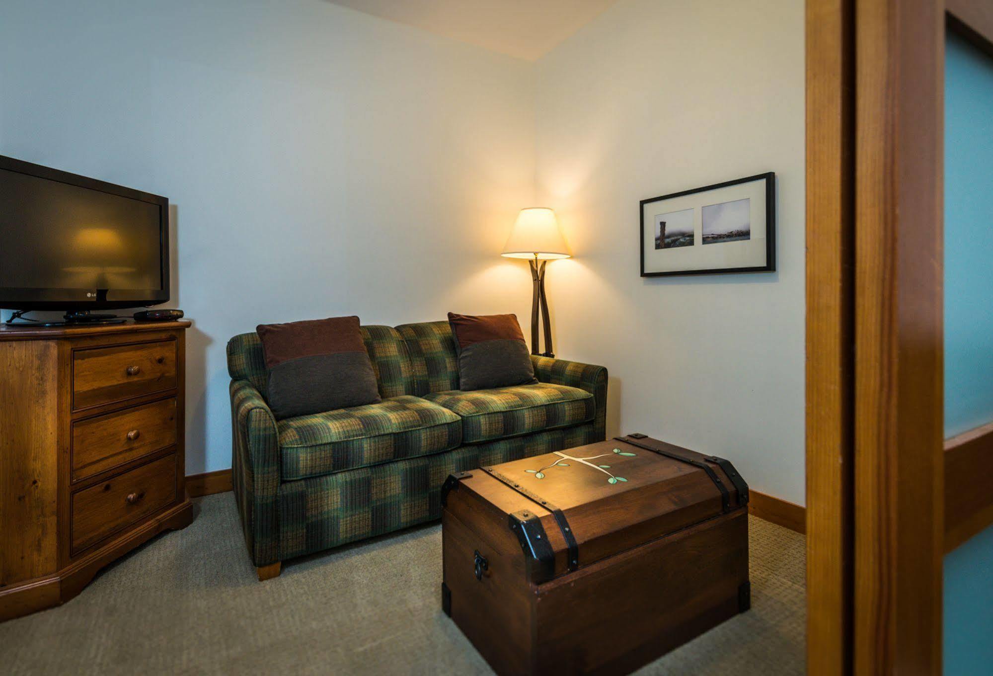 First Tracks Lodge Whistler Luaran gambar