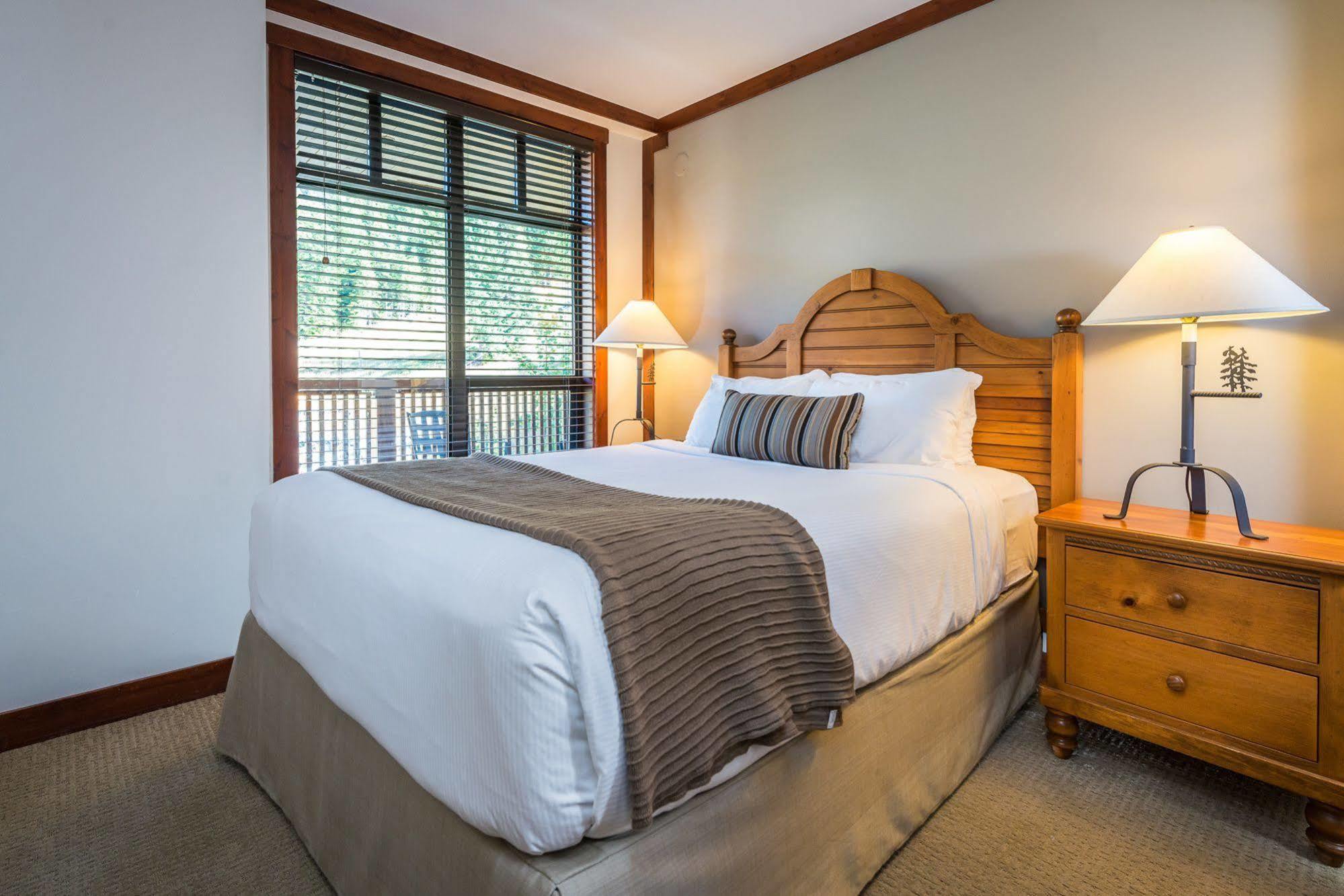 First Tracks Lodge Whistler Luaran gambar